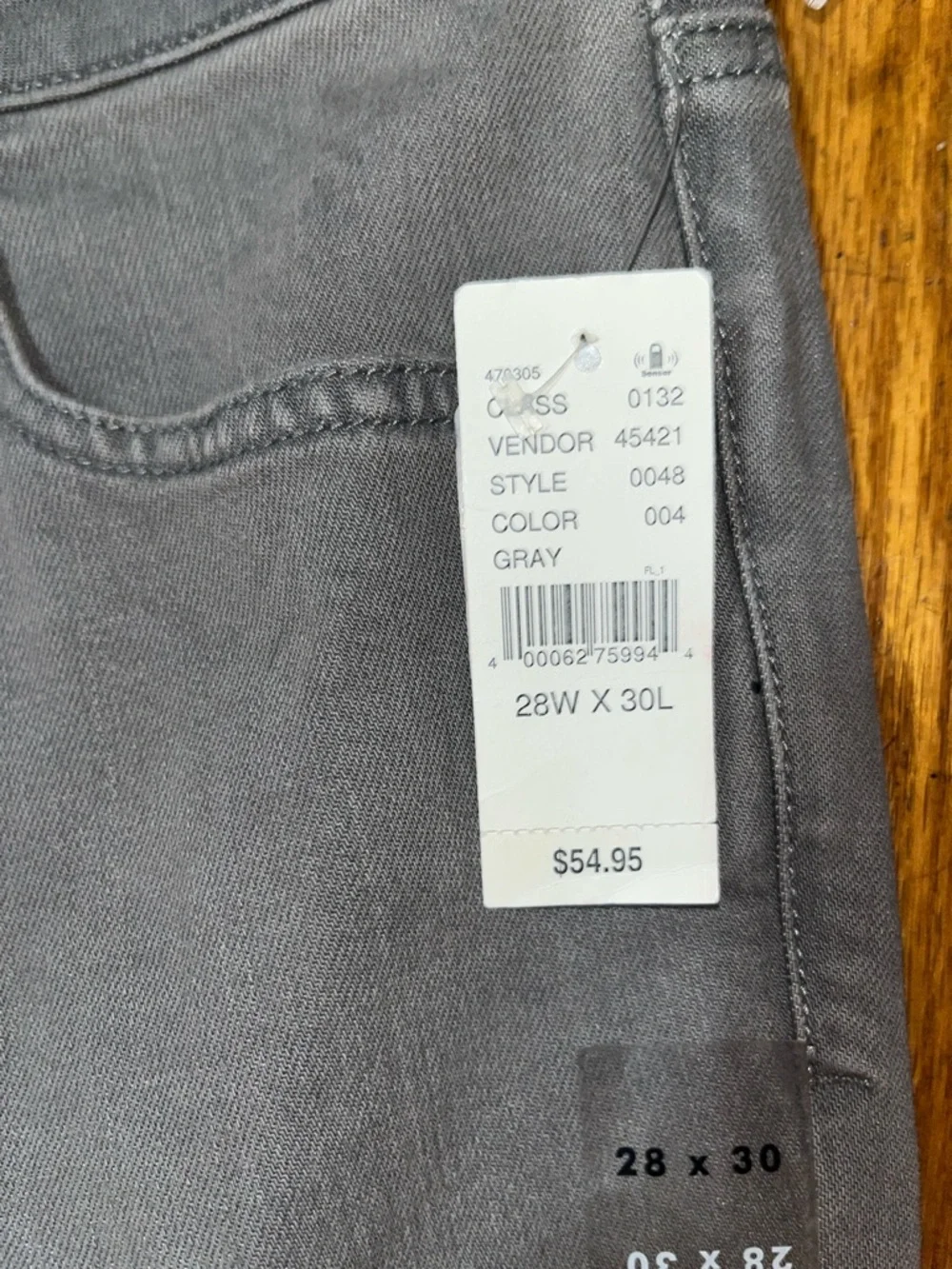 NWT PACSUN Skinniest Distressed Gray Jeans with Knee Rips Size 28